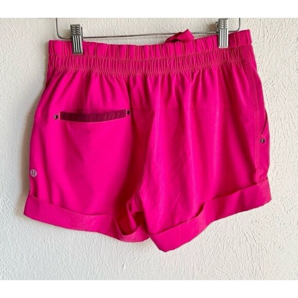 Lululemon Spring Break Away Short *4-way Stretch 3"
Jewelled Magenta Size 10 - Picture 6 of 9